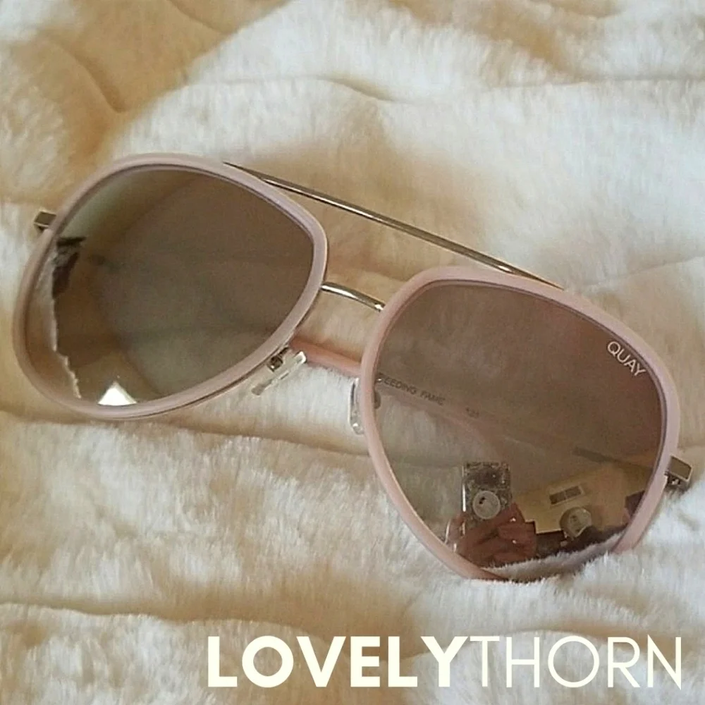 QUAY // ltd ed oversized aviators matte pink frame mirrored lenses nwot FLAW